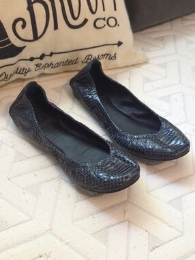 Tory Burch Black Croc-Embossed Leather Ballet Flats Size 5.5